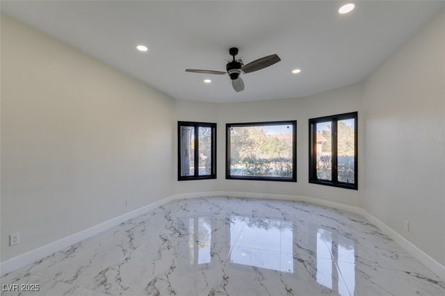 7040 OBANNON Drive, Las Vegas, NV 89117