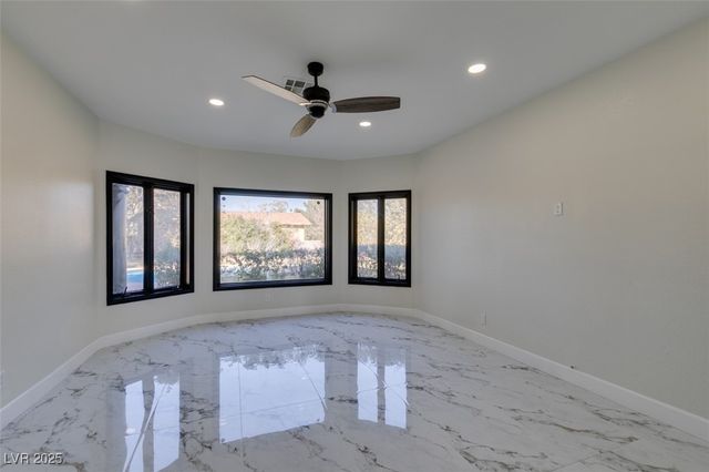 7040 OBANNON Drive, Las Vegas, NV 89117