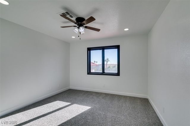 7040 OBANNON Drive, Las Vegas, NV 89117