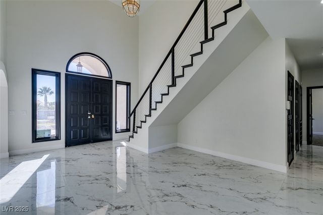 7040 OBANNON Drive, Las Vegas, NV 89117