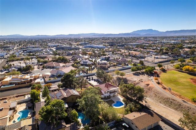 7040 OBANNON Drive, Las Vegas, NV 89117