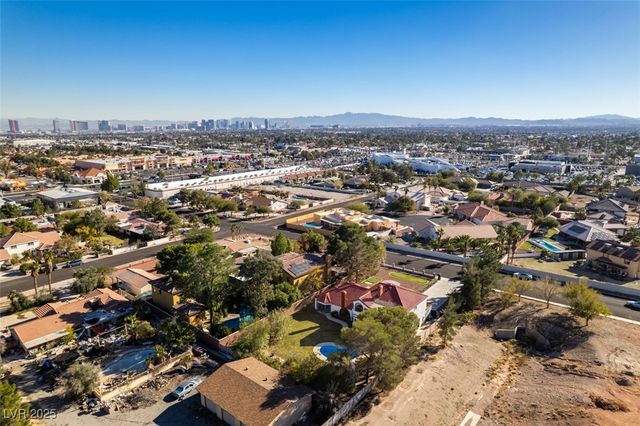 7040 OBANNON Drive, Las Vegas, NV 89117