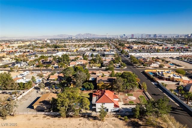 7040 OBANNON Drive, Las Vegas, NV 89117