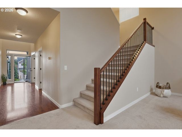 13615 Se ALMOND Dr, Clackamas, OR 97015