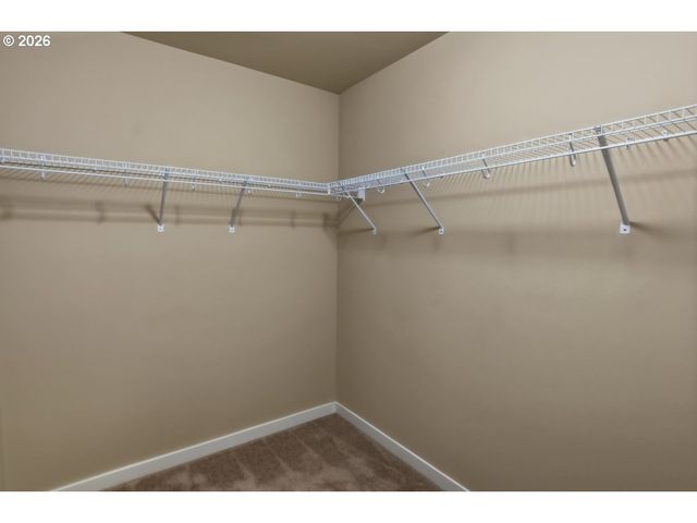 13615 Se ALMOND Dr, Clackamas, OR 97015