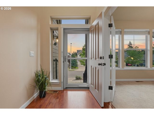 13615 Se ALMOND Dr, Clackamas, OR 97015