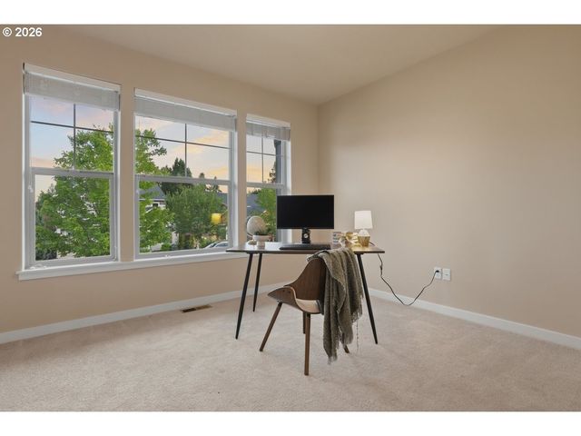 13615 Se ALMOND Dr, Clackamas, OR 97015