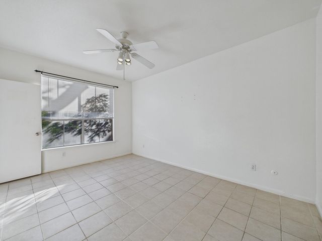 2100 Tanglewilde Street 133, Houston, TX 77063