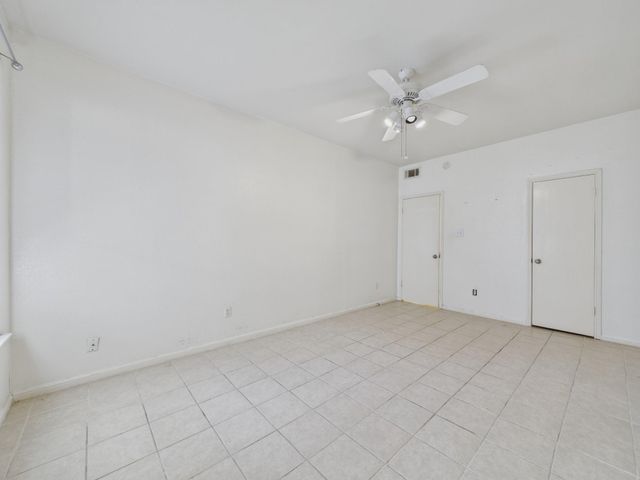 2100 Tanglewilde Street 133, Houston, TX 77063