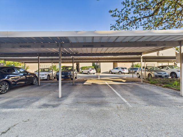 2100 Tanglewilde Street 133, Houston, TX 77063