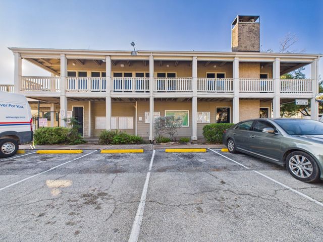 2100 Tanglewilde Street 133, Houston, TX 77063