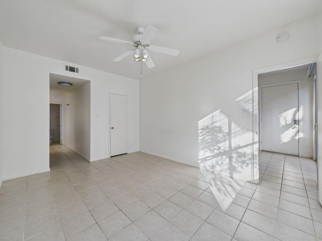 2100 Tanglewilde Street 133, Houston, TX 77063