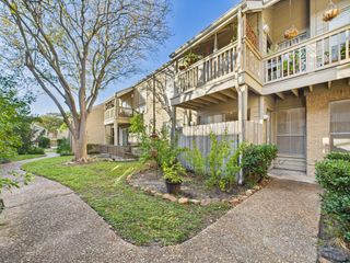 2100 Tanglewilde Street 133, Houston, TX 77063