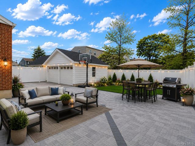 44 Shaw Avenue, Valley Stream, NY 11580