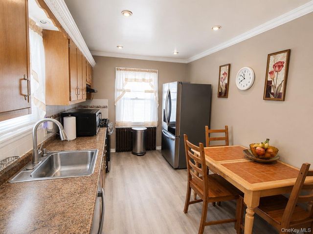 44 Shaw Avenue, Valley Stream, NY 11580