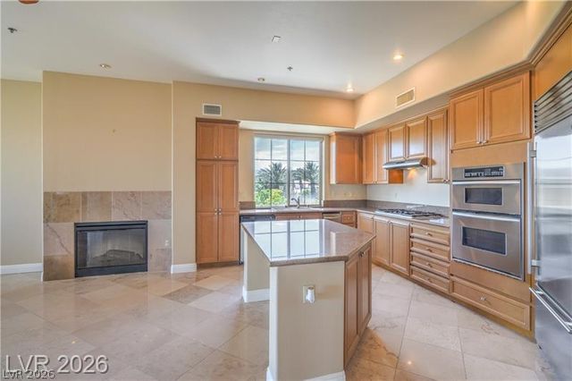 15 VIA MANTOVA 302, Henderson, NV 89011