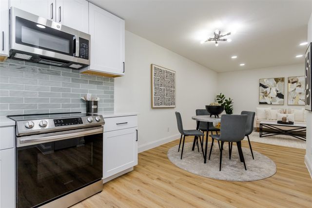 5607 Harvest Hill Road 1007, Dallas, TX 75230