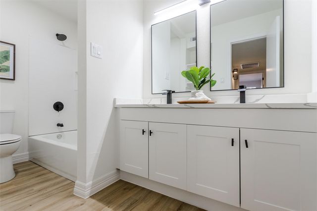 5607 Harvest Hill Road 1007, Dallas, TX 75230