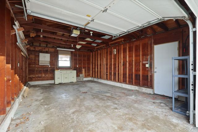 1611 S Grant Street, Bay City, MI 48708