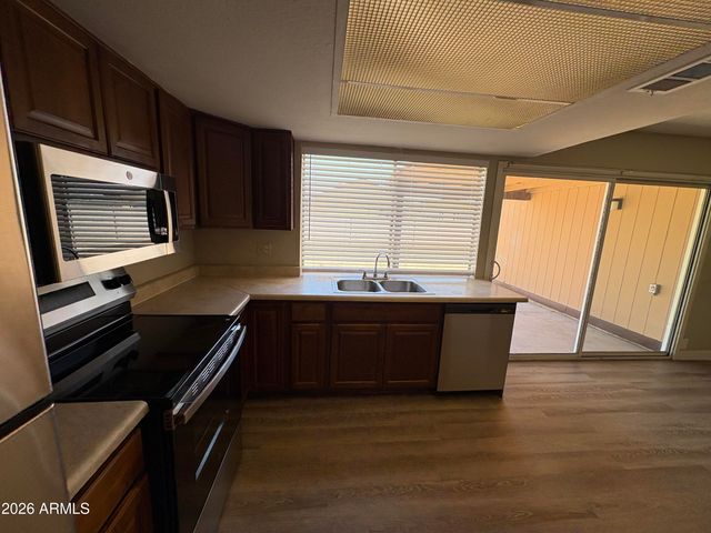 6627 S 44TH Street, Phoenix, AZ 85042