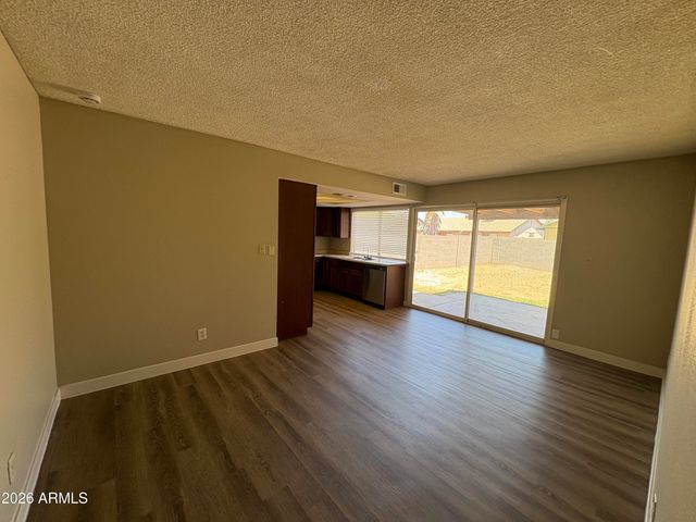 6627 S 44TH Street, Phoenix, AZ 85042