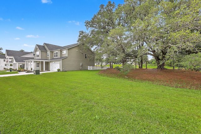 411 Cropfield Drive, Summerville, SC 29485