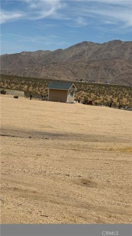 27824 Clark, Apple Valley, CA 92308
