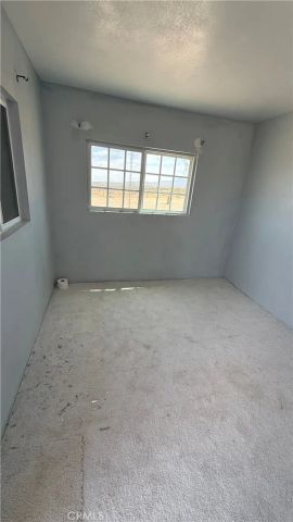27824 Clark, Apple Valley, CA 92308