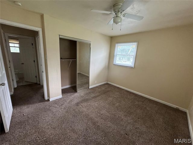130 Florissant Park Drive, Florissant, MO 63031