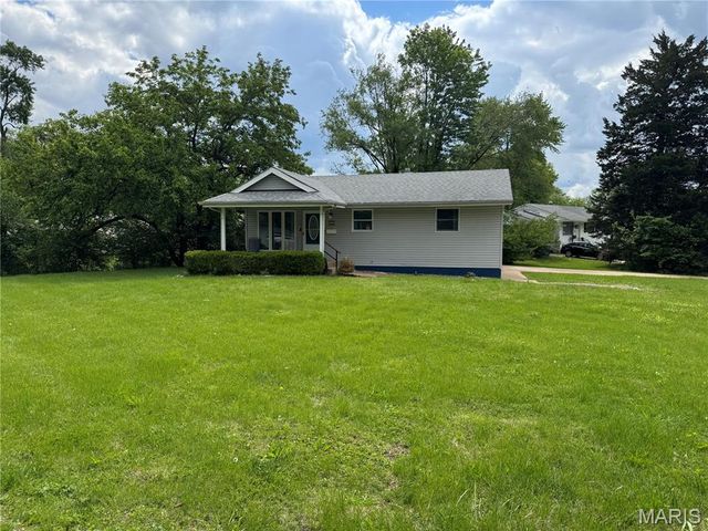 130 Florissant Park Drive, Florissant, MO 63031