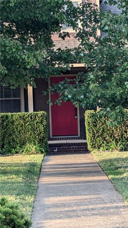 3800 Gibson Avenue, Bentonville, AR 72712