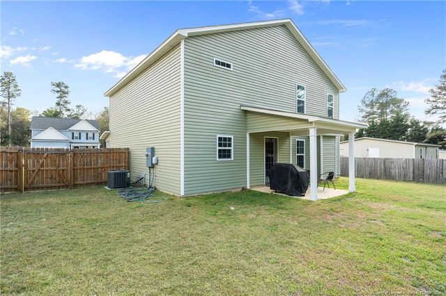 125 Lochmere Drive, Raeford, NC 28376