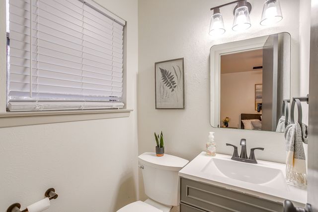 256 Pimlico Way, Saginaw, TX 76179