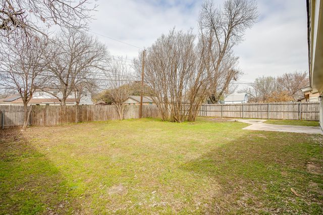 256 Pimlico Way, Saginaw, TX 76179
