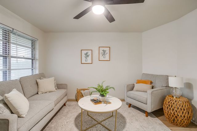 256 Pimlico Way, Saginaw, TX 76179