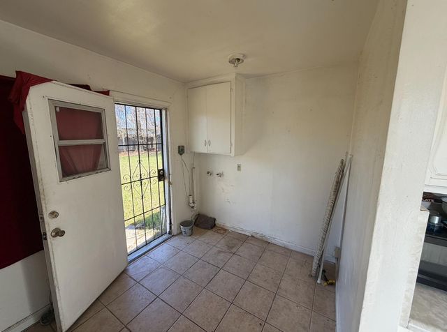 6207 Fairfax Way, North Highlands, CA 95660