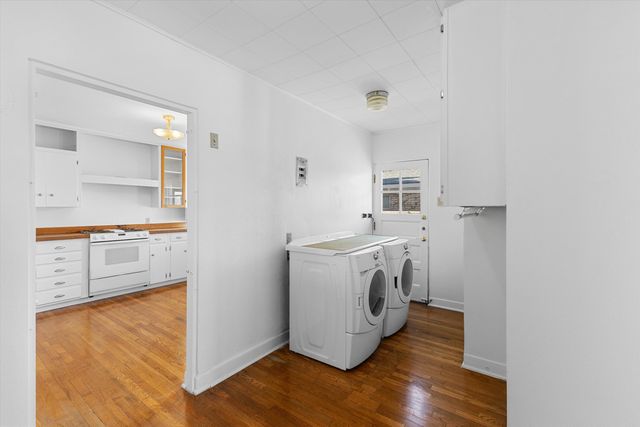 1423 Sigma Chi Road NE, Albuquerque, NM 87106