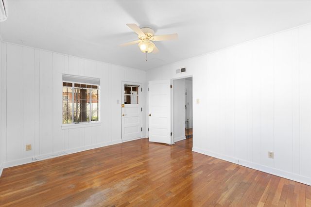 1423 Sigma Chi Road NE, Albuquerque, NM 87106