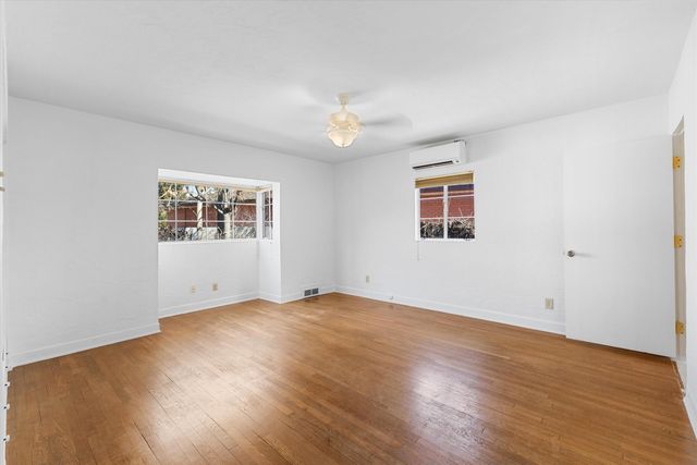 1423 Sigma Chi Road NE, Albuquerque, NM 87106