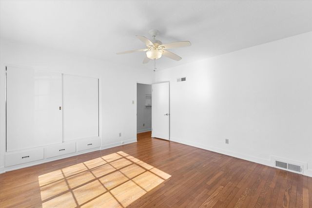 1423 Sigma Chi Road NE, Albuquerque, NM 87106