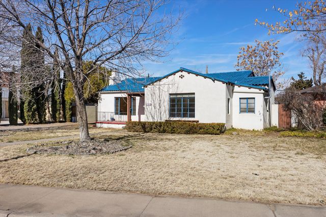 1423 Sigma Chi Road NE, Albuquerque, NM 87106