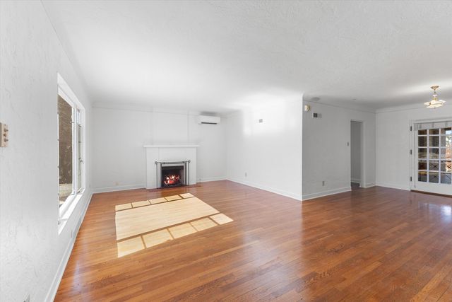 1423 Sigma Chi Road NE, Albuquerque, NM 87106