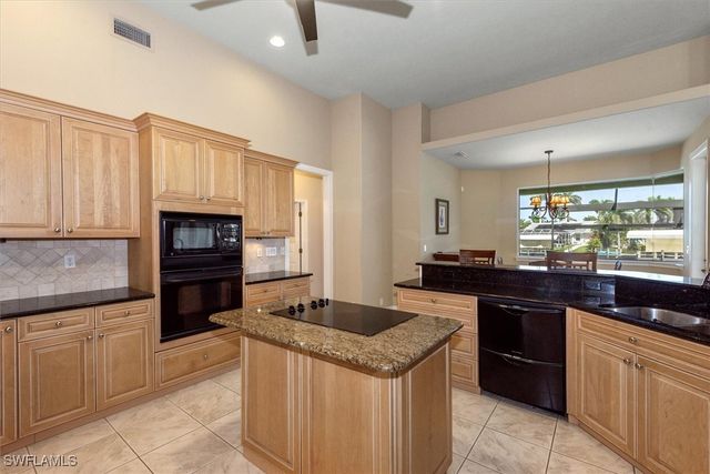 2215 SW 45th TER, Cape Coral, FL 33914