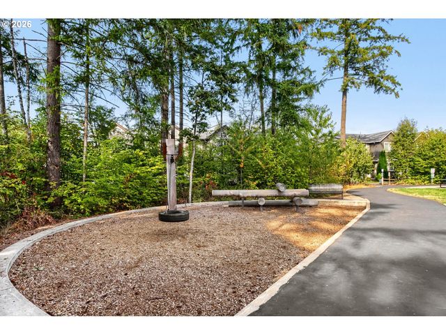 6360 Se HARKNESS Ln, Hillsboro, OR 97129