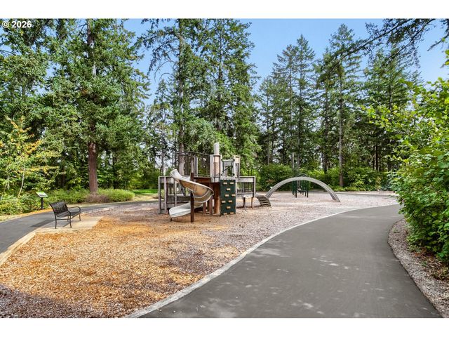 6360 Se HARKNESS Ln, Hillsboro, OR 97129