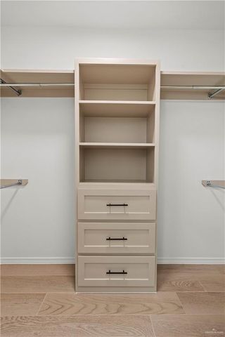 921 Brooks Drive, Alton, TX 78573