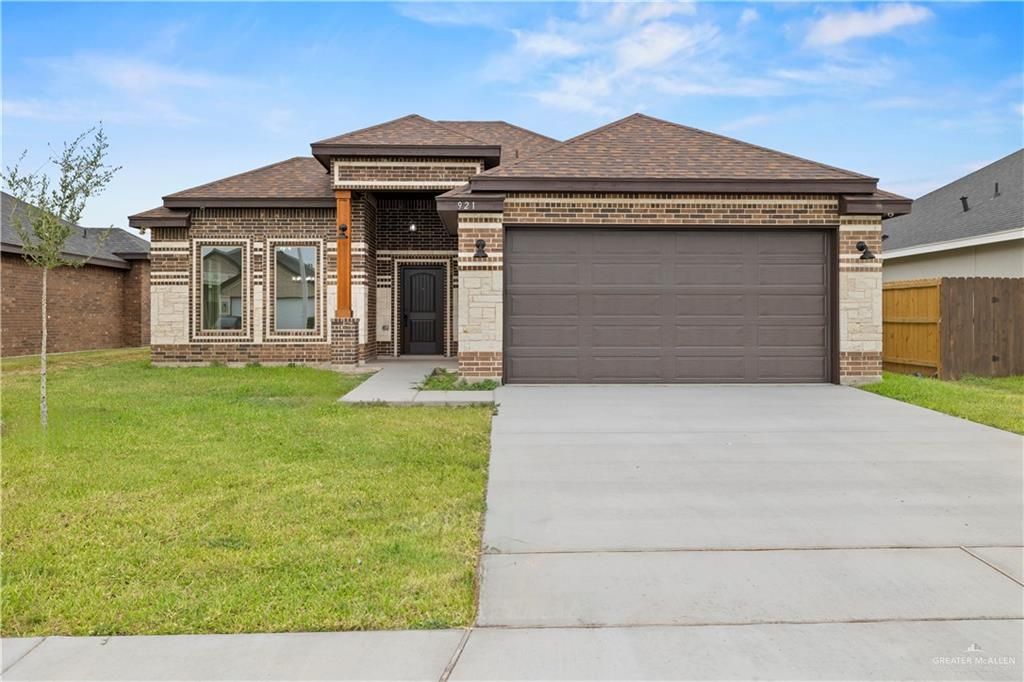 921 Brooks Drive, Alton, TX 78573