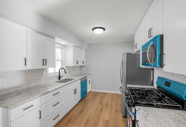 541 Manor Drive NE, Spring Lake Park, MN 55432