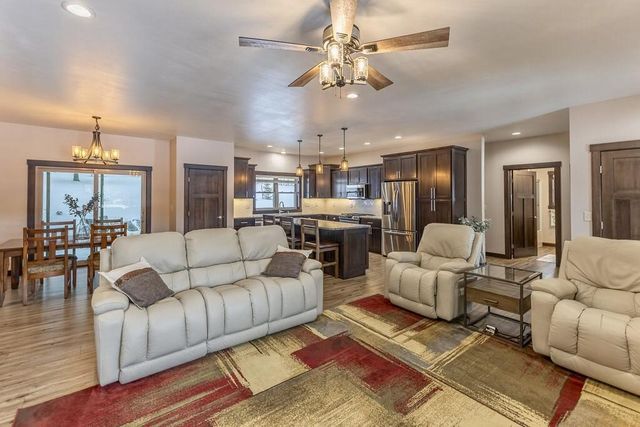 W7306 Sylvester ROAD, Holmen, WI 54636