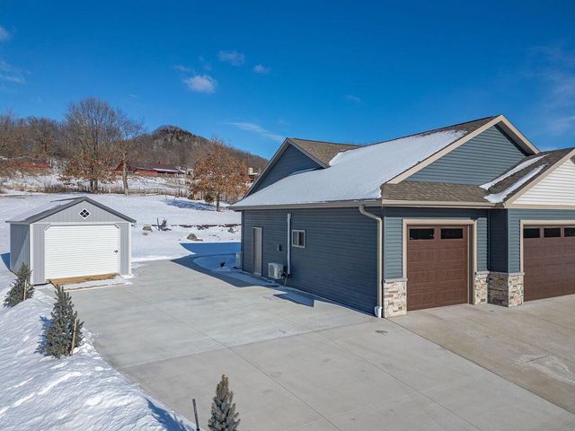 W7306 Sylvester ROAD, Holmen, WI 54636